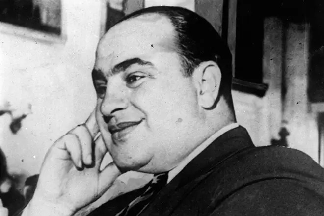 Al Capone (Al Capone) - biographie, informations, vie personnelle Nom complet al Capone